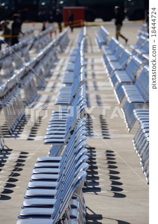 一個天氣晴朗的避難所 18444724