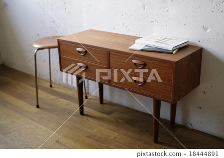 家具 胸部 復古 18444891