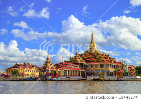 Phaung Daw Oo Pagoda, Inle lake, Myanmar 18445174