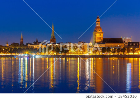 Old Town and River Daugava at night, Riga, Latvia Old Town and River Daugava at night, Riga, Latvia 18452010