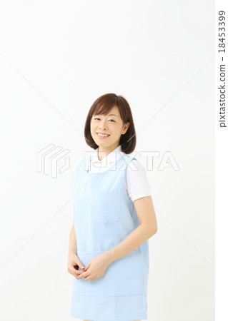Nursery caregiver portrait Nursery caregiver portrait 18453399