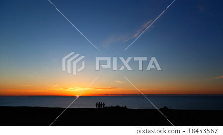 Beautiful sunset Beautiful sunset 18453567