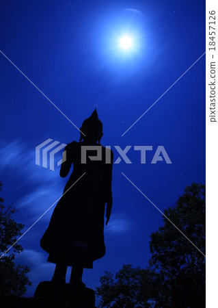 Full moon Buddha  18457126