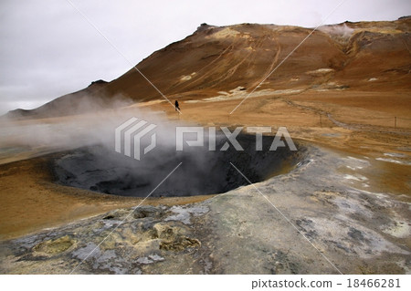 volcano and geyser 18466281