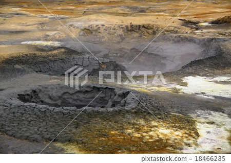 volcano and geyser 18466285