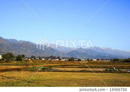 10月安曇野13有明山和鄉村風光 18466788