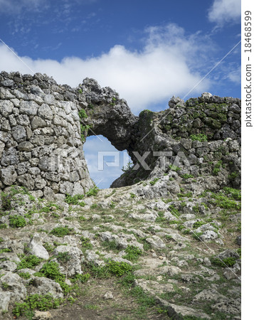 Historic site of Nanjo City, Okinawa Prefecture, Tamagusuku Castle Ruins 18468599