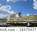 Central Market in Phnom Penh 18470437