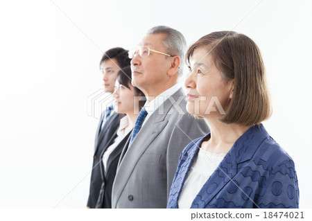 A businessman looking up 18474021