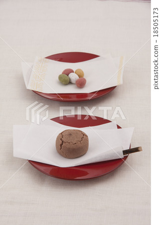 Folding paper 18505173