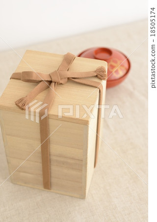 木盒子，有趣的領帶 18505174