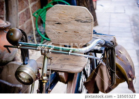Beautiful vintage bicycle Beautiful vintage bicycle 18505327