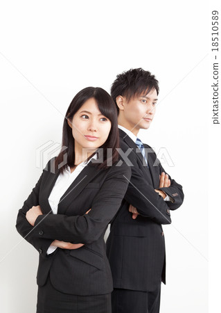 Young men and women businessmen 18510589