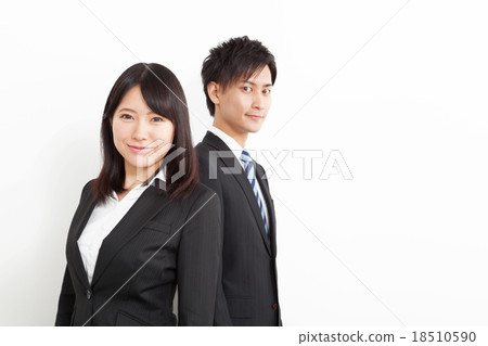 Young men and women businessmen 18510590
