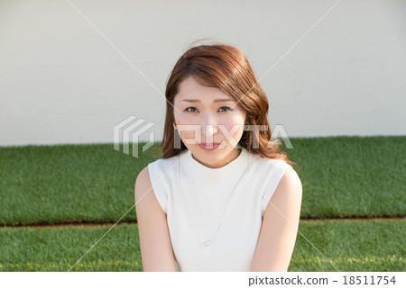 Grass women Grass women 18511754