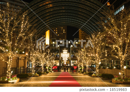 惠比壽花園廣場聖誕燈枝形吊燈舒門 18519983