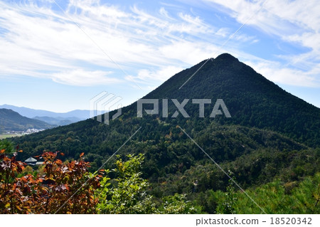 Mountain silhouette and Autumn sky 18520342