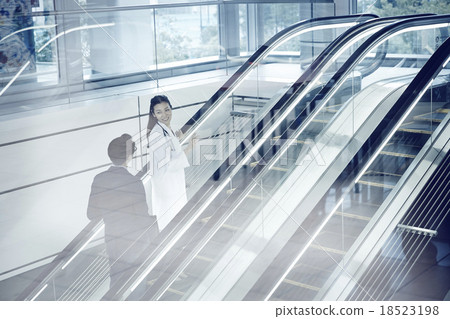 醫生和商人 18523198