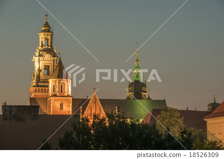 Krakow, Poland: Wawel Castle Krakow, Poland: Wawel Castle 18526309