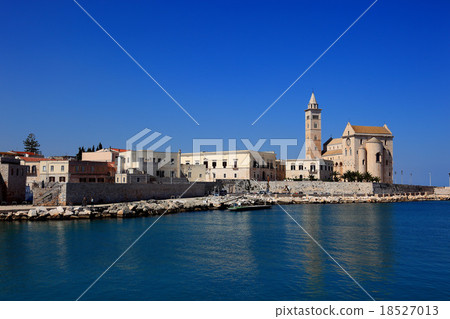 the cathedrale San Nicola Pellegrino the cathedrale San Nicola Pellegrino 18527013