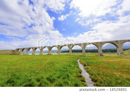 Taushu Bet River Bridge 18529891