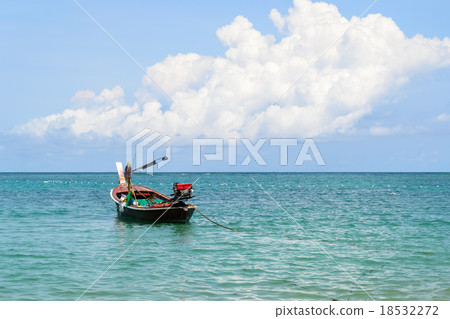 Long tail Boats moored at Nai Yang Beach, Phuket T 18532272