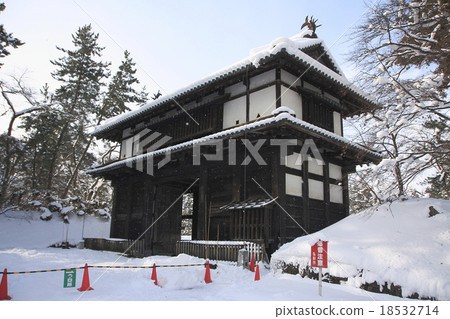 弘前城堡在冬天 弘前城堡在冬天 18532714