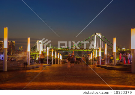 people walking in odaiba tokyo japan city lfie people walking in odaiba tokyo japan city lfie 18533379