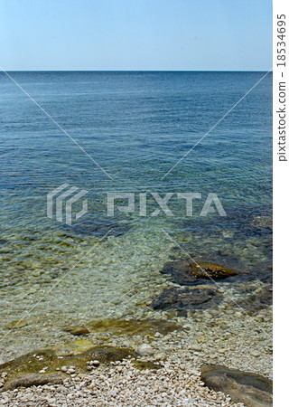 sea sea 18534695
