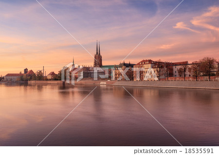 Wroclaw Tumski Island vivid sunset Wroclaw Tumski Island vivid sunset 18535591