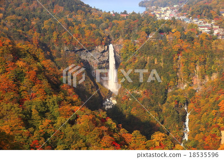 Kegono Taki Autumn leaves 18535596