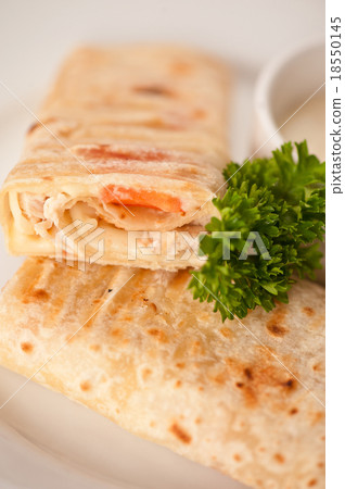 tortilla with chicken breast 18550145