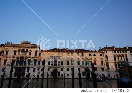 Venice city dusk Venice city dusk 18550520