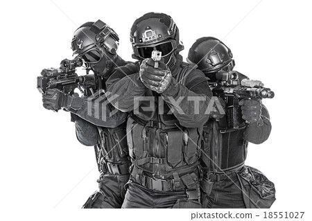 SWAT officers SWAT officers 18551027