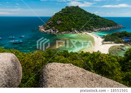 Nang Yuan Island at Koh Tao, Thailand 18551501