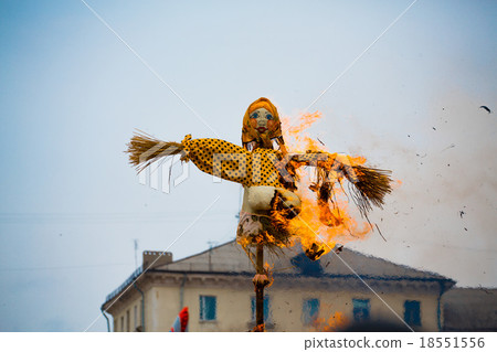 Traditional winter in Russia burning effigies  18551556