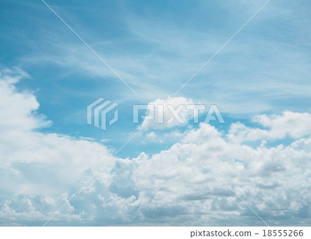 Clear blue sky with white cloud 18555266