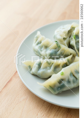 Chinese dumpling Chinese dumpling 18560662