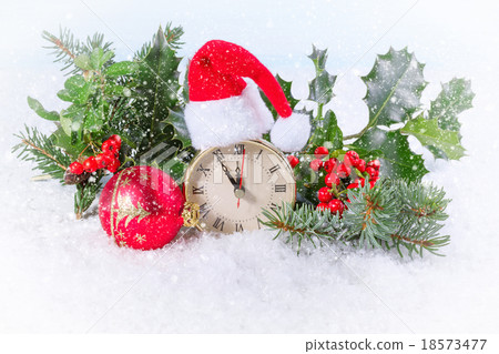 Christmas clock with Holly leaves and berries 18573477