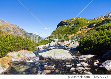 Autumn in 5 lakes valley in High Tatra Mountains 18577274