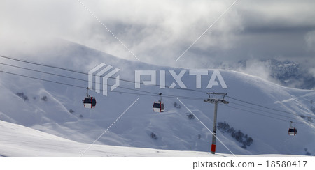 Panoramic view on gondola lifts  18580417