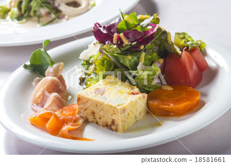 Appetizer Appetizer 18581661