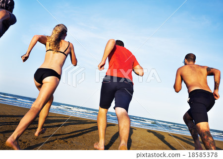Summer Beach Friendship Holiday Vacation Concept Summer Beach Friendship Holiday Vacation Concept 18585378