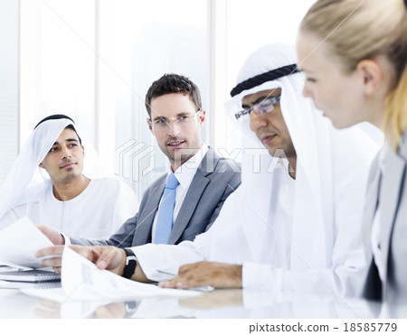 International Global Business Discussion Partnership Concept International Global Business Discussion Partnership Concept 18585779