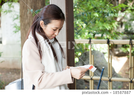 Female New Year's Holiday 18587887