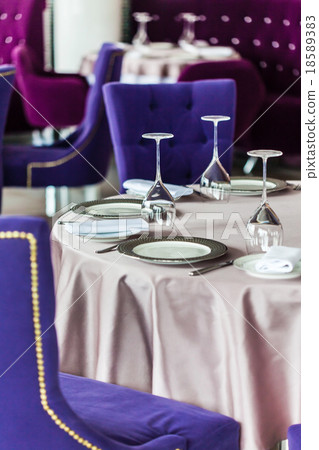 table set for meal 18589383