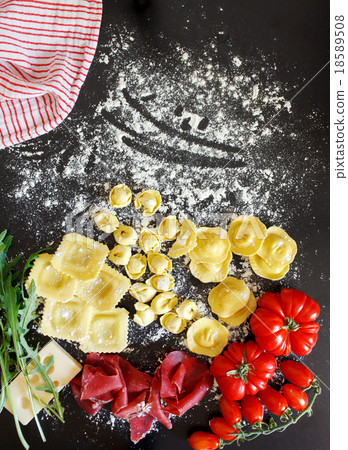 Italian food 18589508