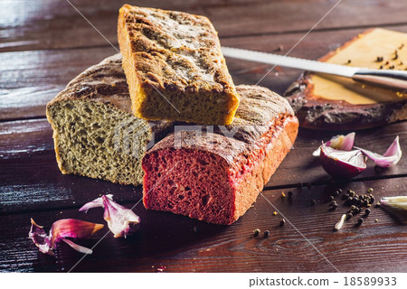 wholegrain bread wholegrain bread 18589933