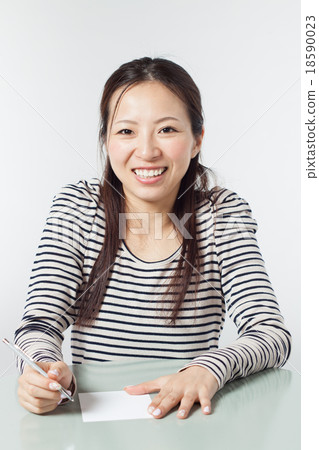 Female New Year's Holiday 18590023