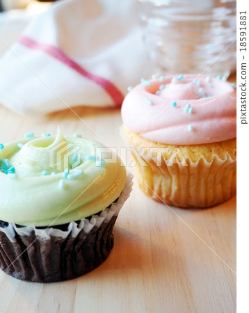 Cake 18591881